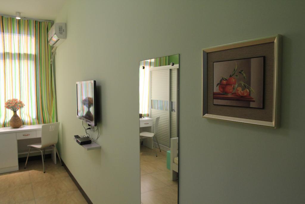 Tiffany Hostel Янгшуо Стая снимка